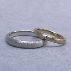 カラベラの結婚指輪